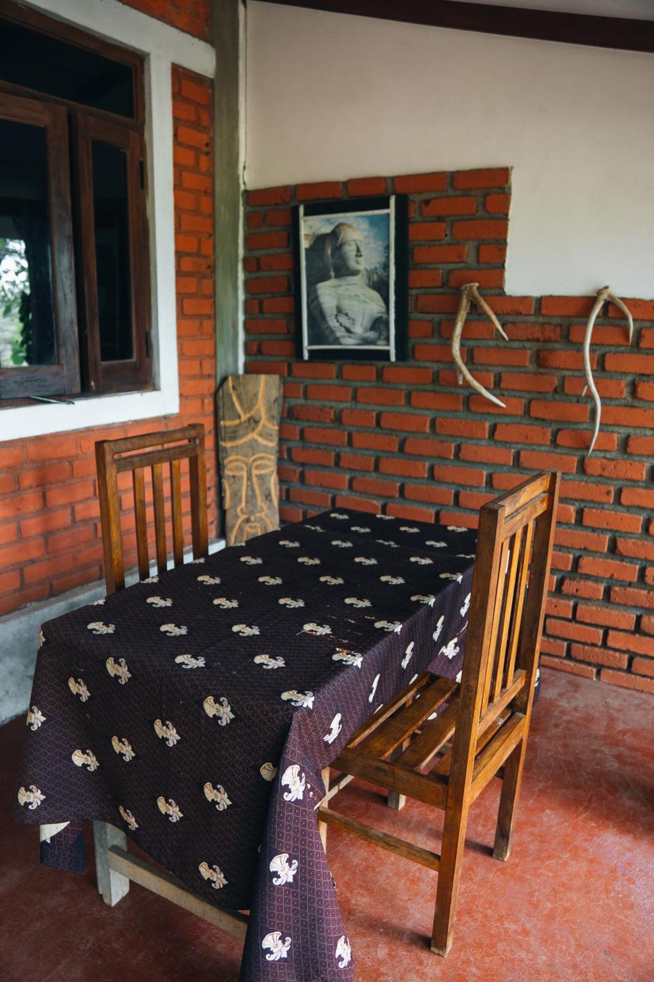 Angry Birds Homestay Habarana Exterior foto