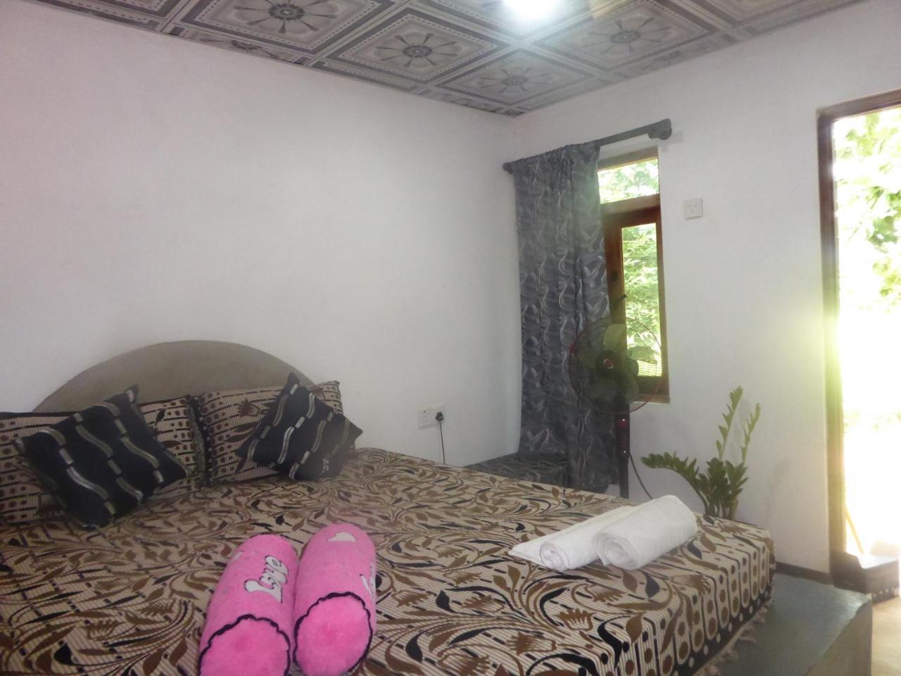 Angry Birds Homestay Habarana Exterior foto