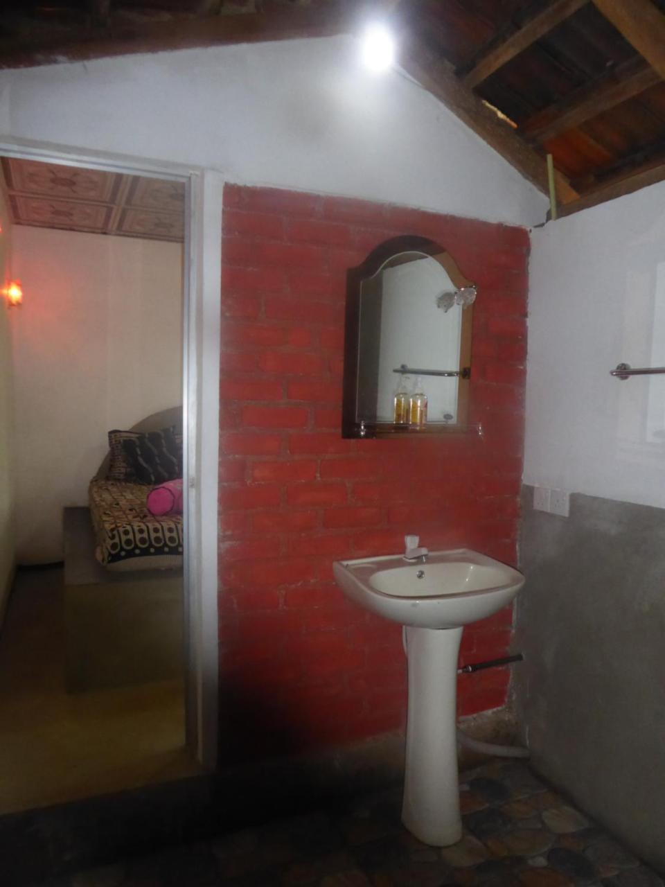Angry Birds Homestay Habarana Exterior foto