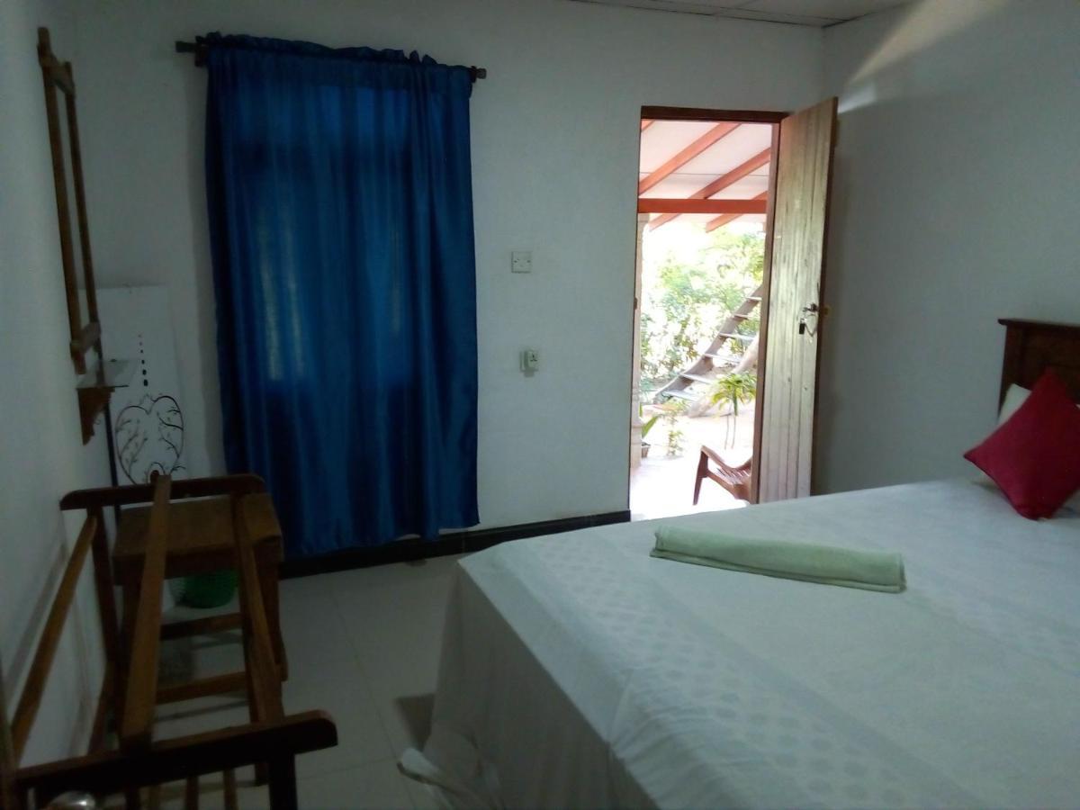 Angry Birds Homestay Habarana Exterior foto